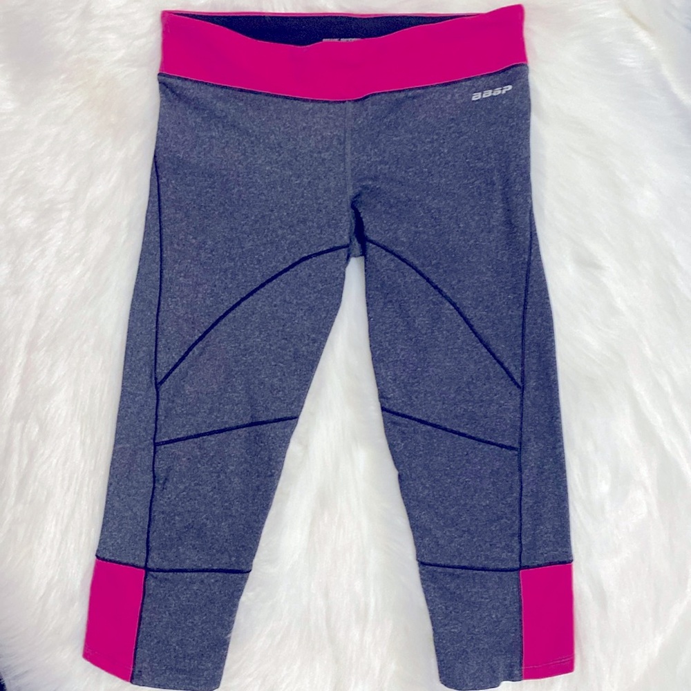 Bebe Sport Capri Like New Excellent Condition